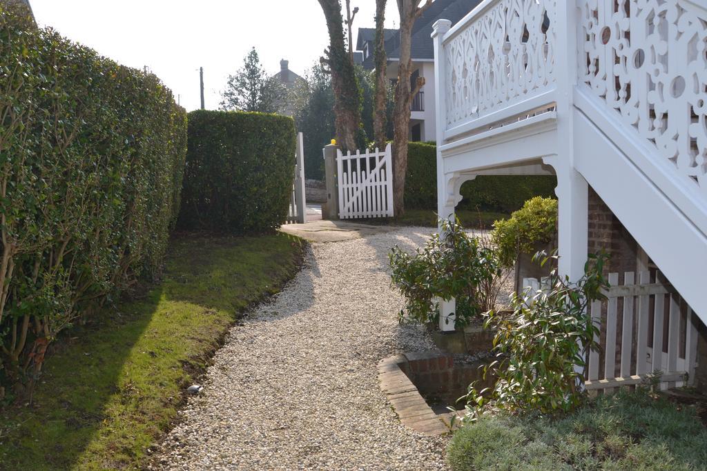 Guesthouse La Mascotte Villers-sur-Mer Luaran gambar