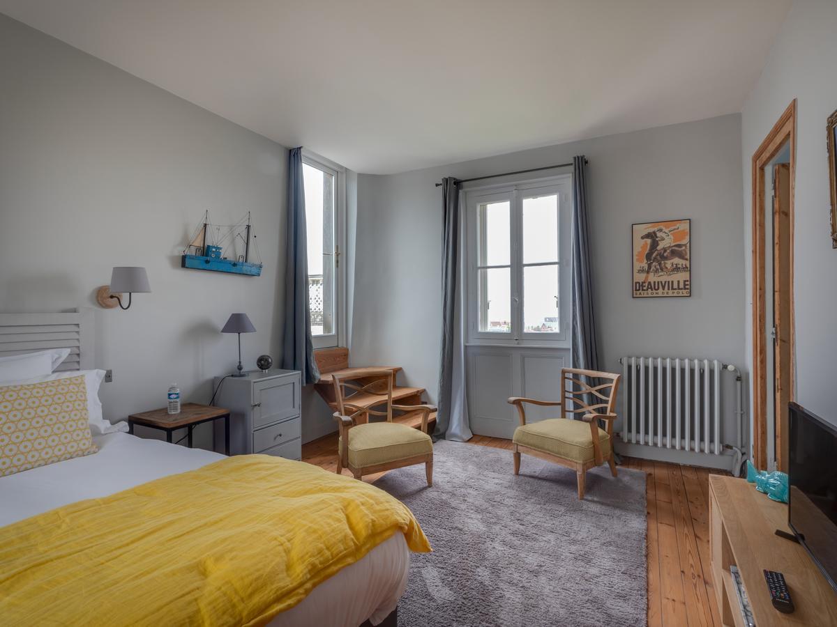 Guesthouse La Mascotte Villers-sur-Mer Luaran gambar